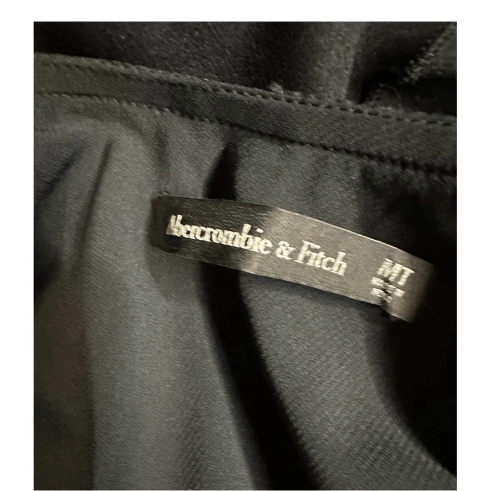 Beautiful Black Asymmetrical Ruffle Dress - Picture 4 of 5